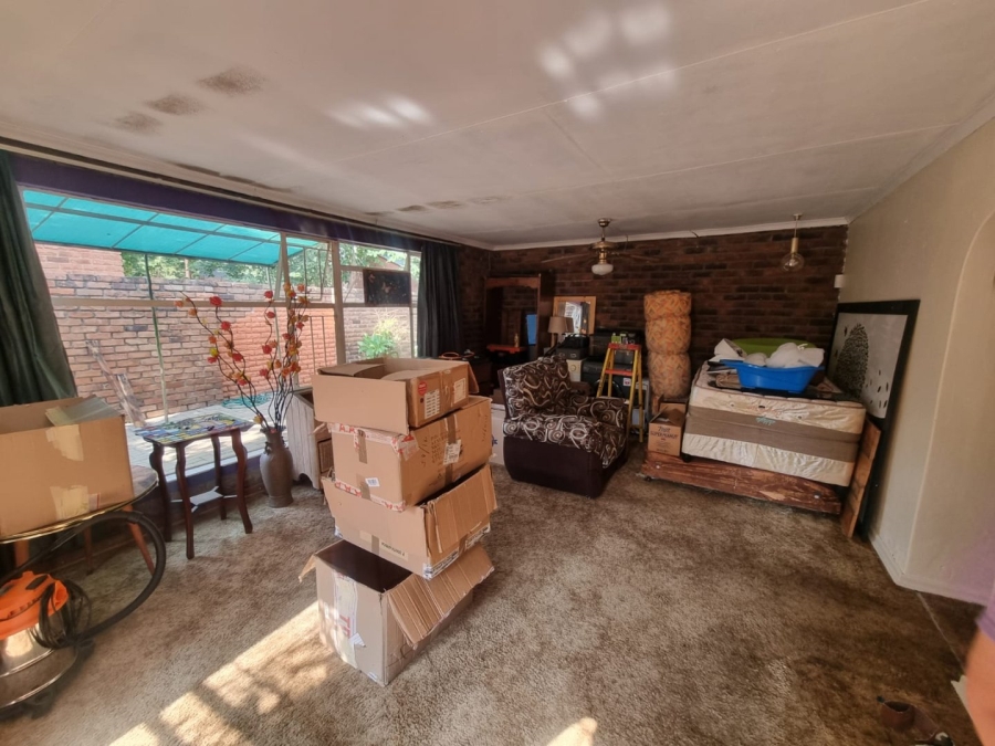 To Let 4 Bedroom Property for Rent in Fauna Park Limpopo