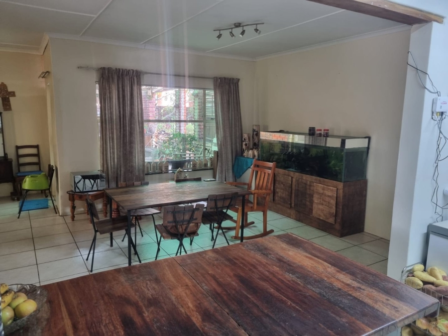 To Let 4 Bedroom Property for Rent in Fauna Park Limpopo