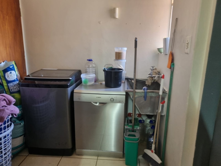 To Let 4 Bedroom Property for Rent in Fauna Park Limpopo