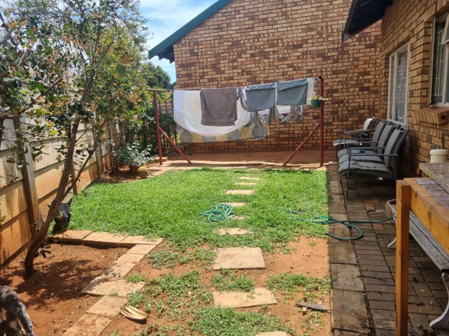 To Let 2 Bedroom Property for Rent in Bendor Ext 17 Limpopo
