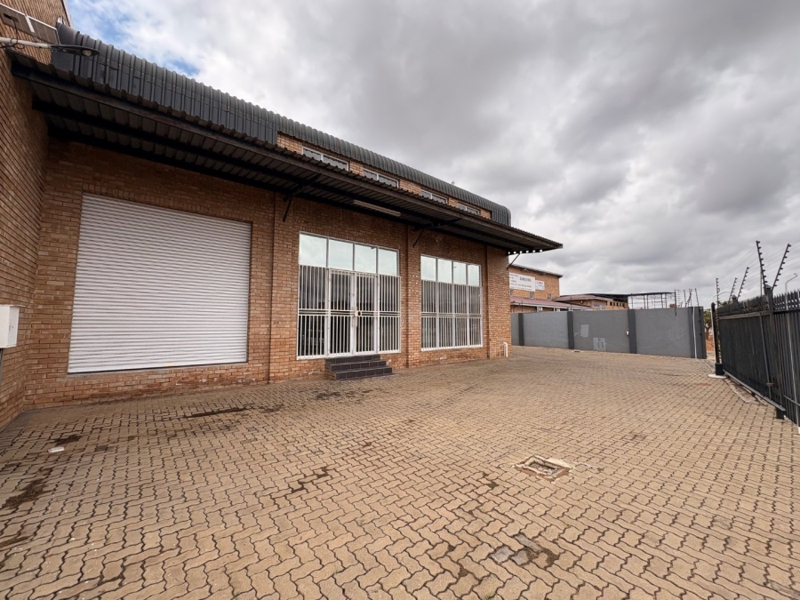 To Let commercial Property for Rent in Magna Via Industrial Limpopo