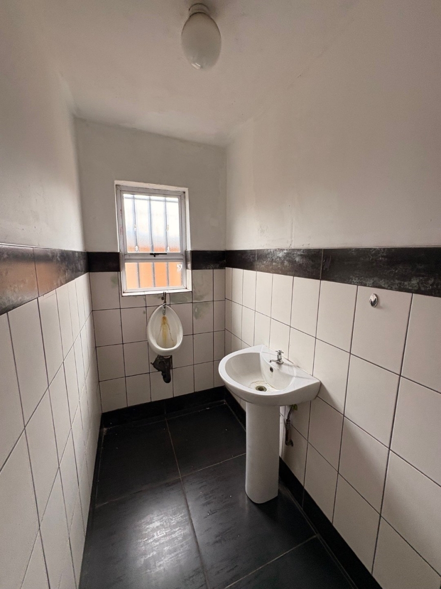 To Let commercial Property for Rent in Magna Via Industrial Limpopo