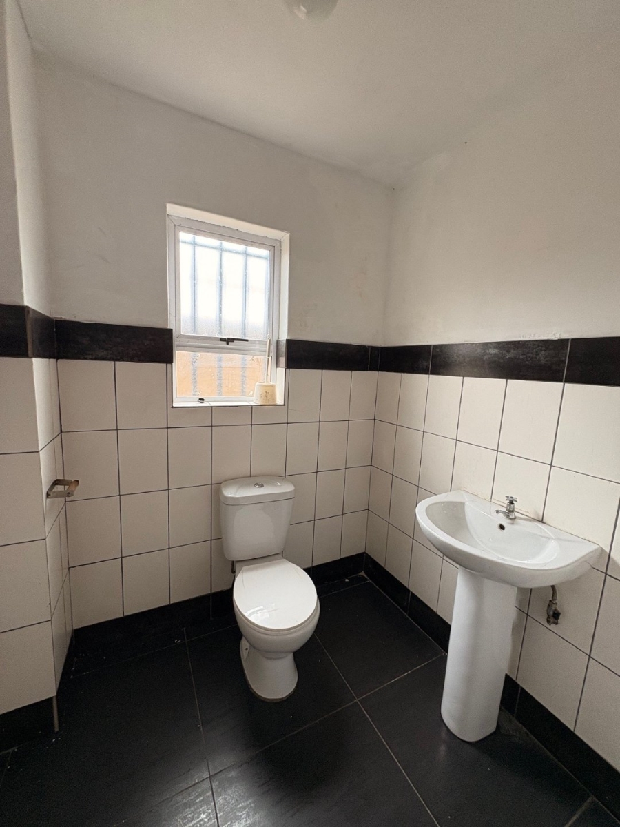 To Let commercial Property for Rent in Magna Via Industrial Limpopo