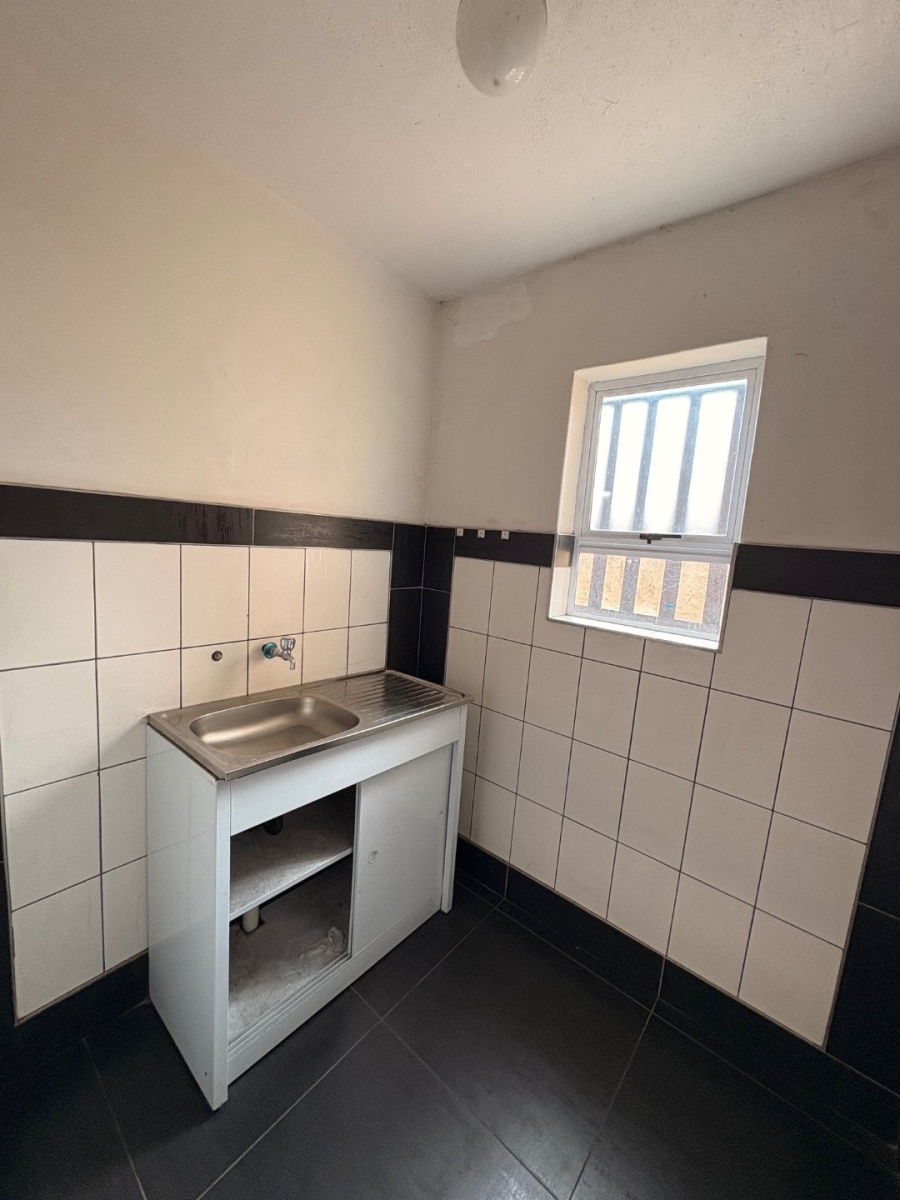 To Let commercial Property for Rent in Magna Via Industrial Limpopo