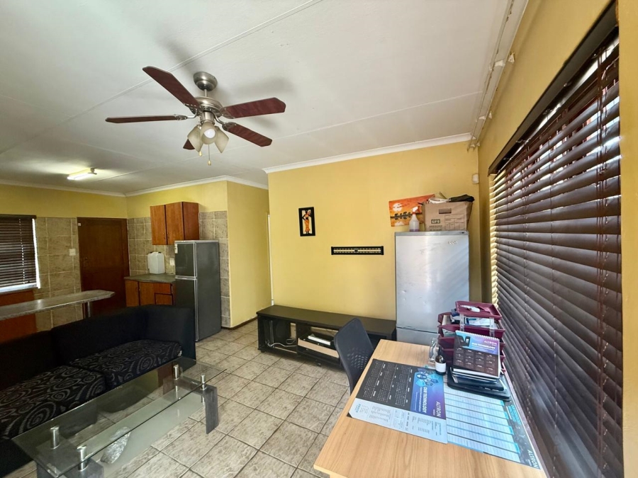 2 Bedroom Property for Sale in Ivydale Limpopo