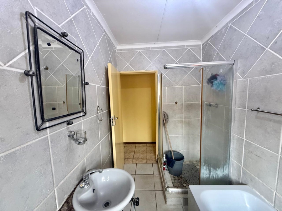 2 Bedroom Property for Sale in Ivydale Limpopo