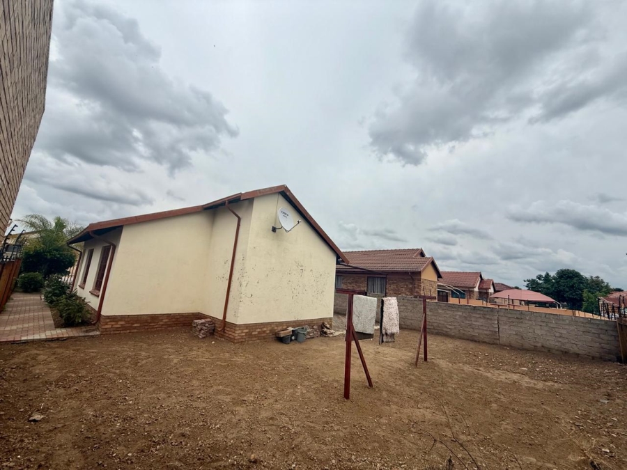 2 Bedroom Property for Sale in Ivydale Limpopo