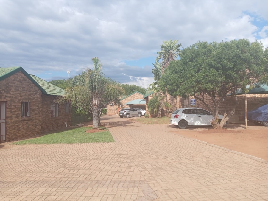 To Let 2 Bedroom Property for Rent in Bendor Limpopo