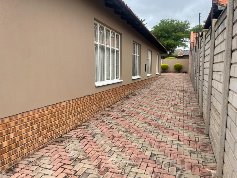 5 Bedroom Property for Sale in Bendor Limpopo