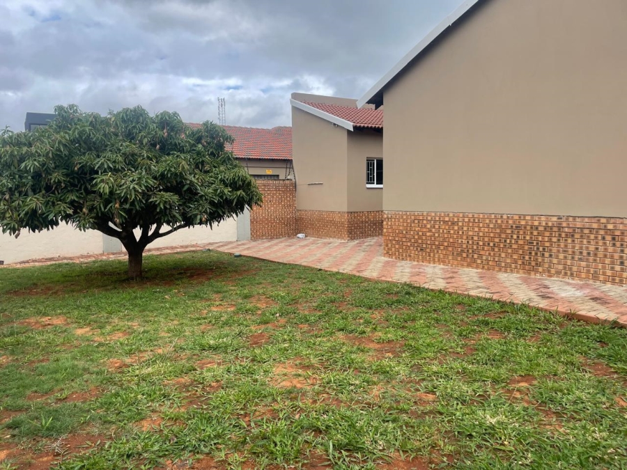 5 Bedroom Property for Sale in Bendor Limpopo