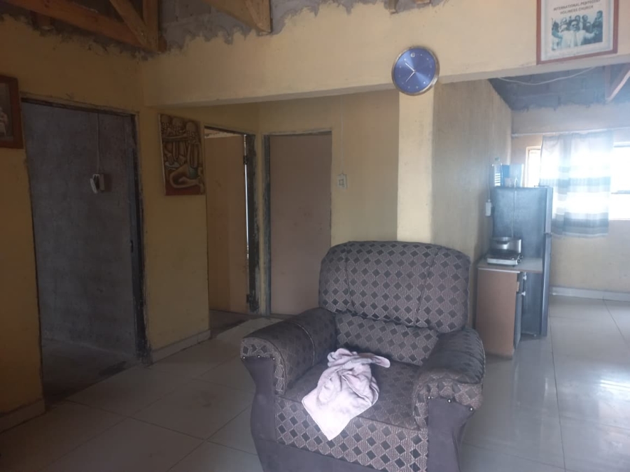 2 Bedroom Property for Sale in makgofe Limpopo