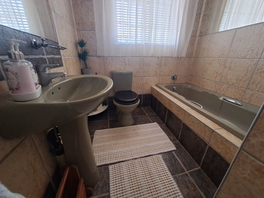 3 Bedroom Property for Sale in Bendor Limpopo