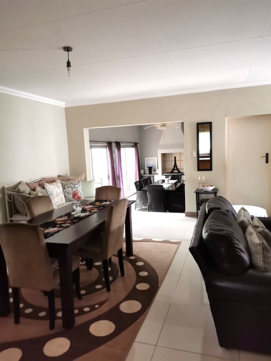 To Let 3 Bedroom Property for Rent in Bendor Limpopo