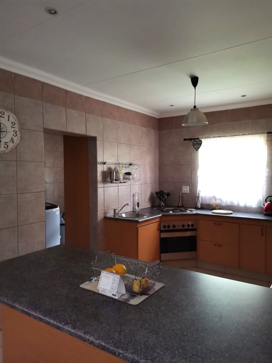 To Let 3 Bedroom Property for Rent in Bendor Limpopo