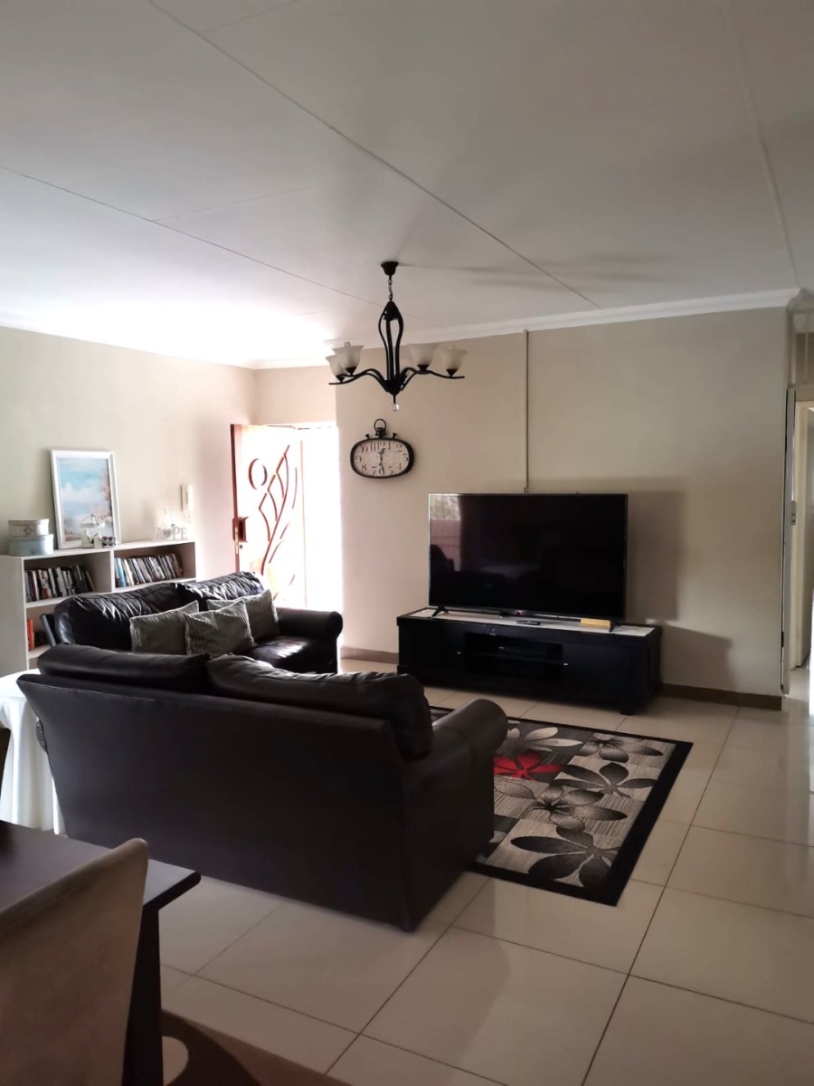To Let 3 Bedroom Property for Rent in Bendor Limpopo