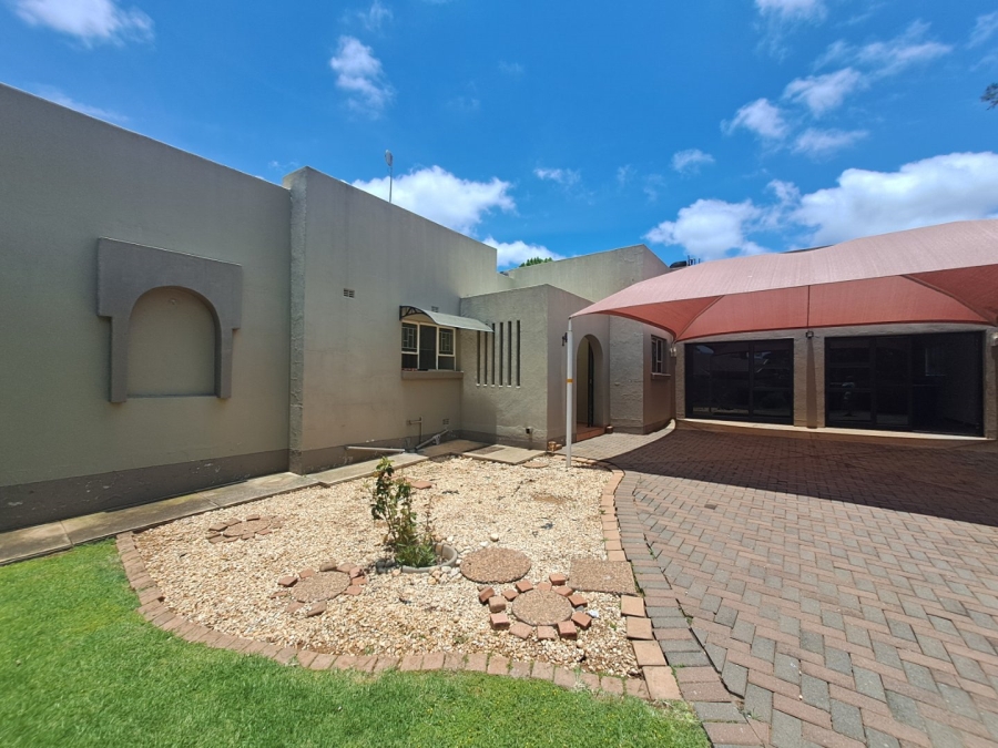 3 Bedroom Property for Sale in Fauna Park Limpopo