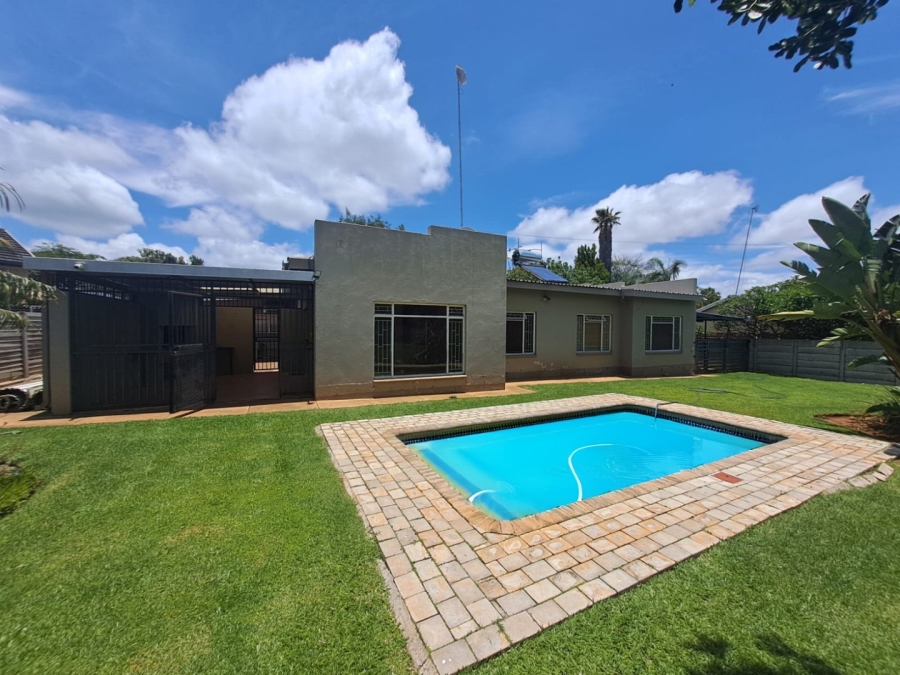 3 Bedroom Property for Sale in Fauna Park Limpopo