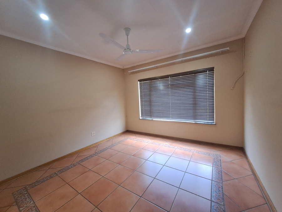 3 Bedroom Property for Sale in Fauna Park Limpopo