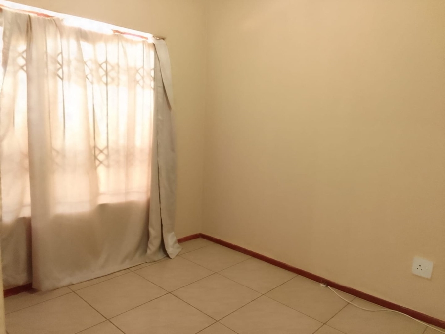 To Let 3 Bedroom Property for Rent in Ivydale A H Limpopo