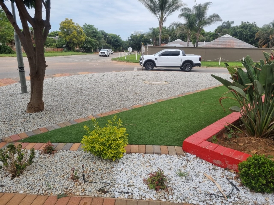 To Let 4 Bedroom Property for Rent in Flora Park Limpopo