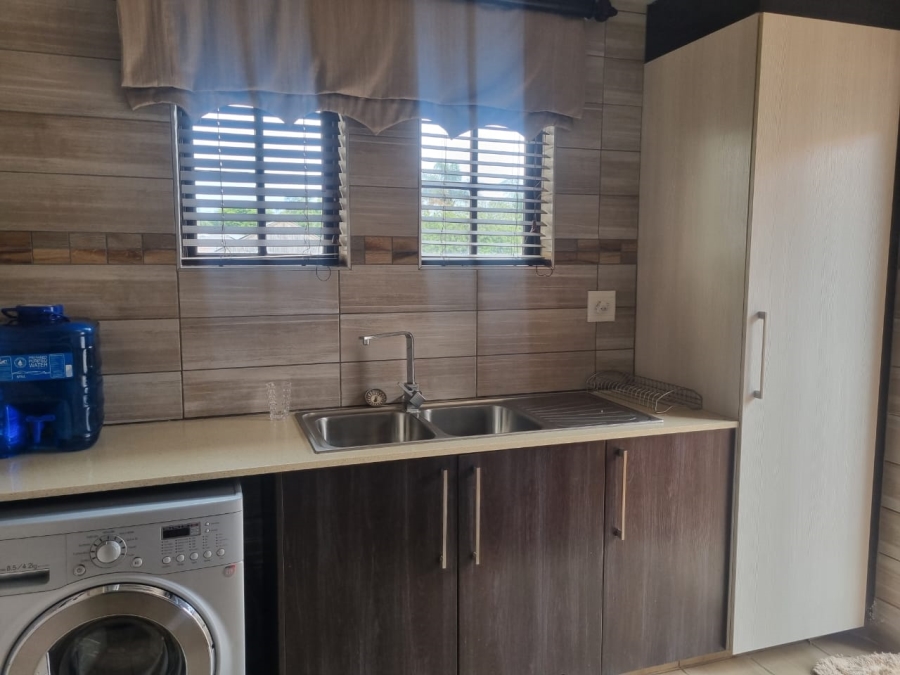 To Let 4 Bedroom Property for Rent in Flora Park Limpopo