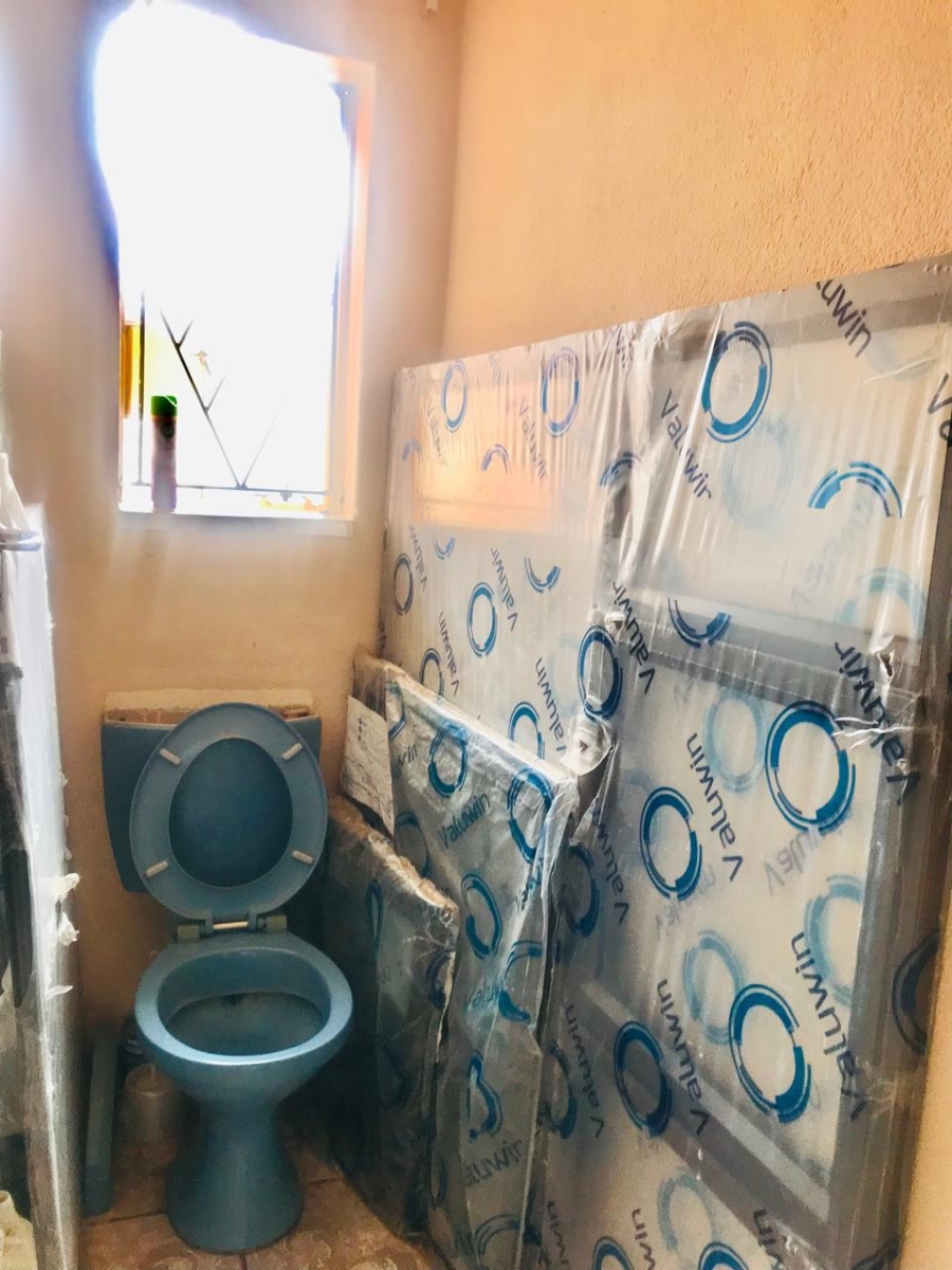 3 Bedroom Property for Sale in Madiba Park Limpopo