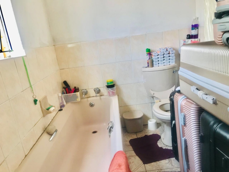 3 Bedroom Property for Sale in Madiba Park Limpopo