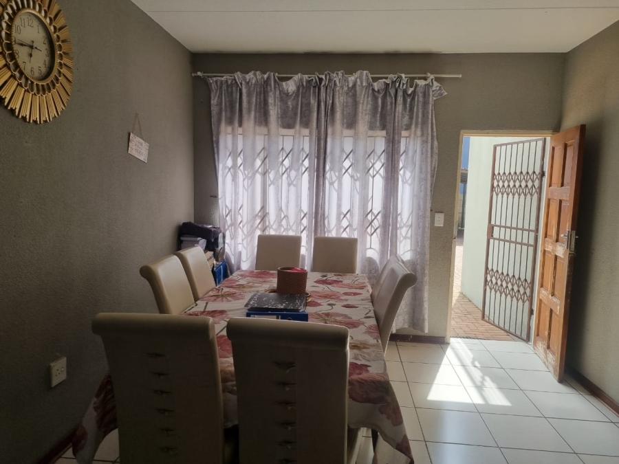 To Let 3 Bedroom Property for Rent in Moregloed Limpopo