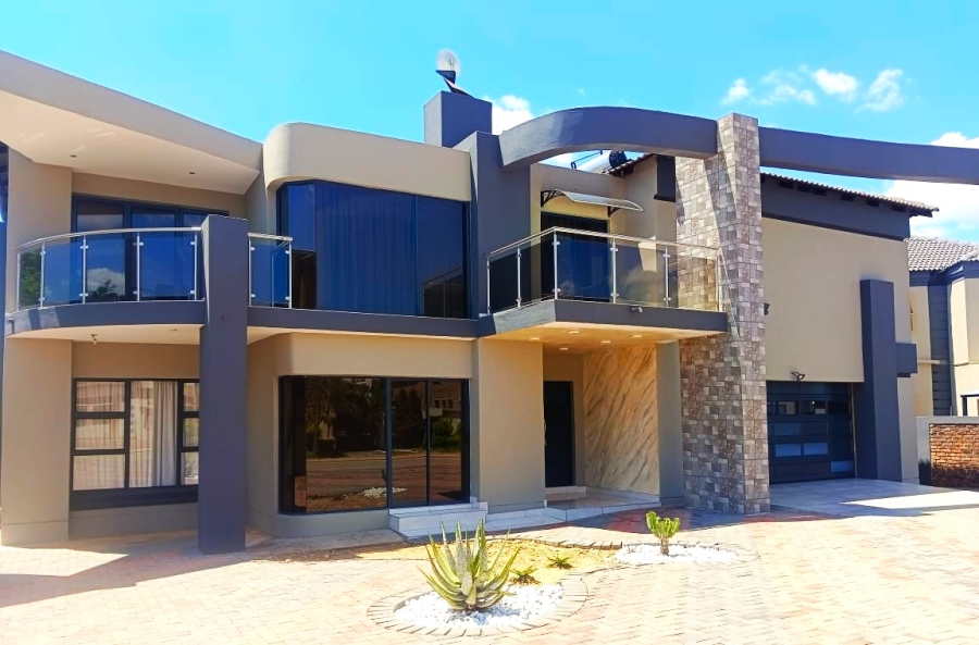 6 Bedroom Property for Sale in Bendor Limpopo