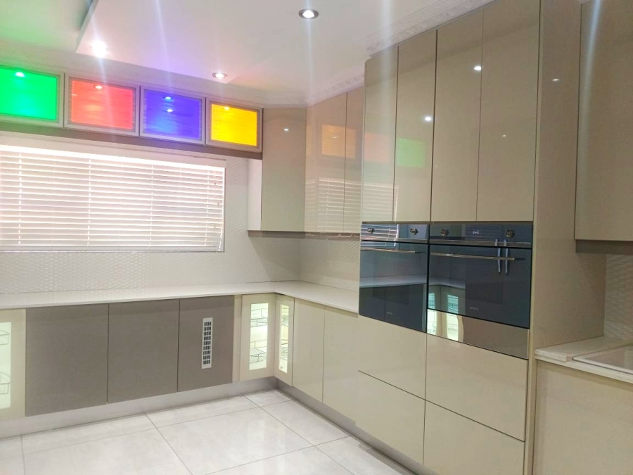 6 Bedroom Property for Sale in Bendor Limpopo