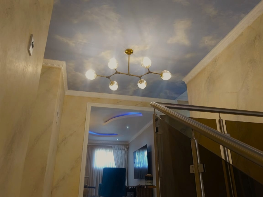 6 Bedroom Property for Sale in Bendor Limpopo