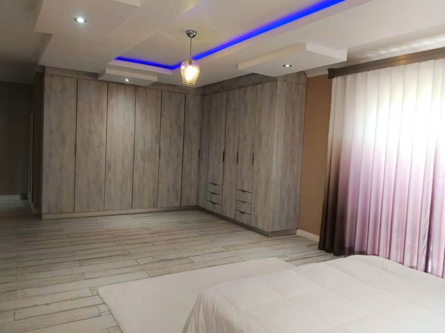 6 Bedroom Property for Sale in Bendor Limpopo