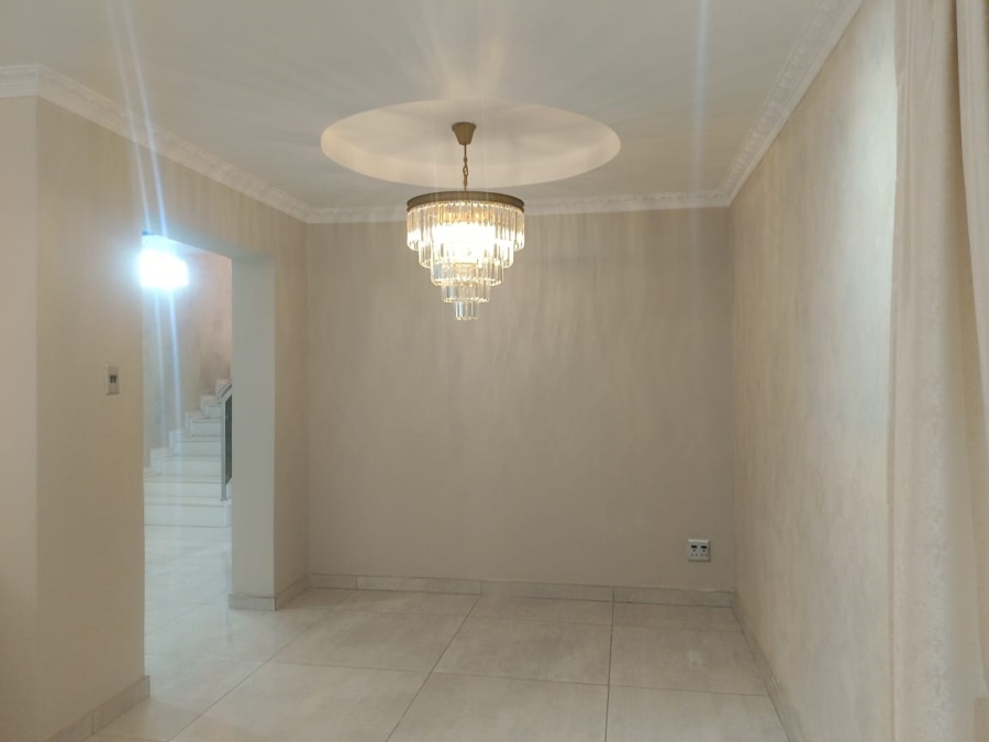 6 Bedroom Property for Sale in Bendor Limpopo