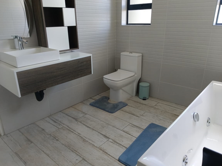 6 Bedroom Property for Sale in Bendor Limpopo