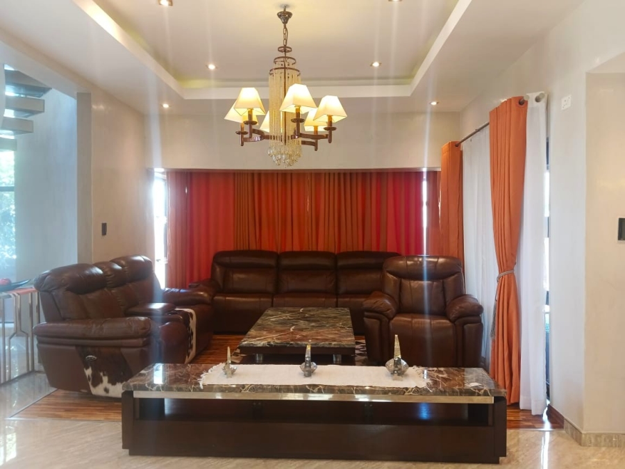 5 Bedroom Property for Sale in Woodhill Estate Limpopo