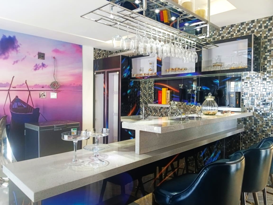 5 Bedroom Property for Sale in Woodhill Estate Limpopo