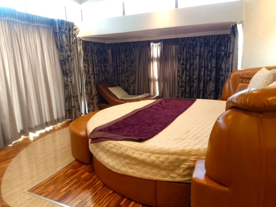 5 Bedroom Property for Sale in Woodhill Estate Limpopo