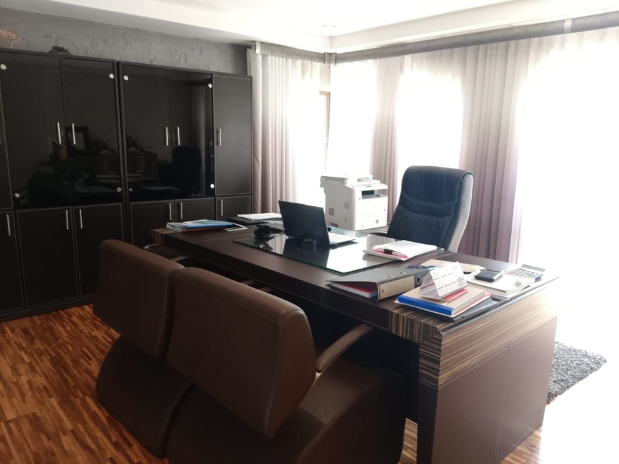 5 Bedroom Property for Sale in Woodhill Estate Limpopo