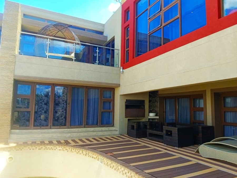5 Bedroom Property for Sale in Woodhill Estate Limpopo