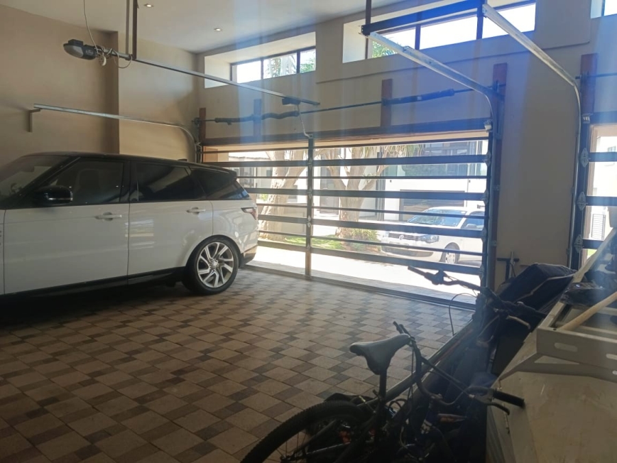 5 Bedroom Property for Sale in Woodhill Estate Limpopo