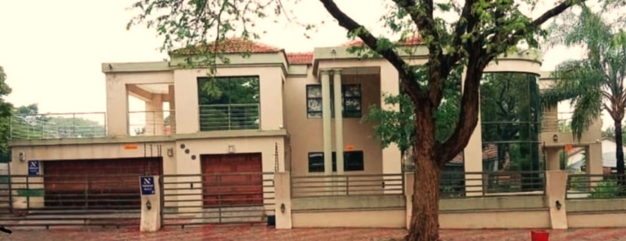 6 Bedroom Property for Sale in Bendor Limpopo