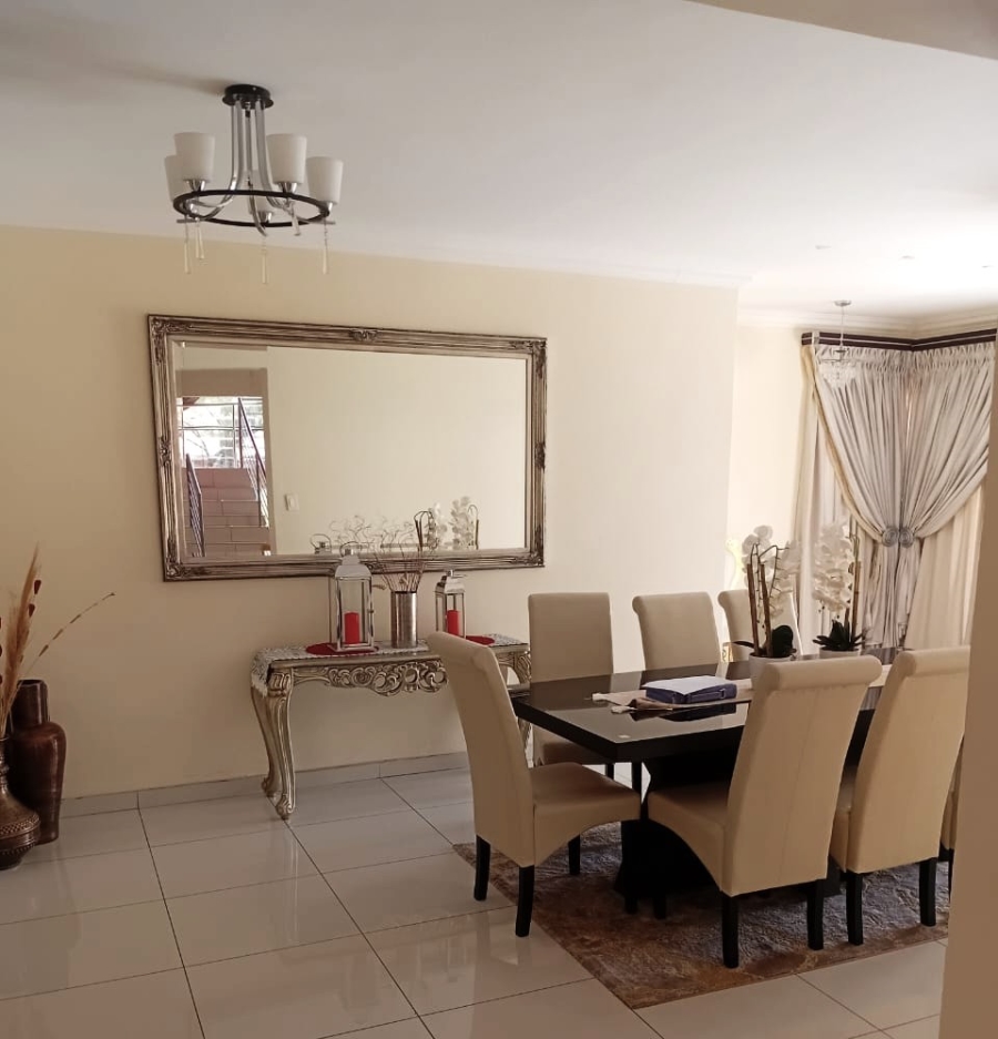 6 Bedroom Property for Sale in Bendor Limpopo