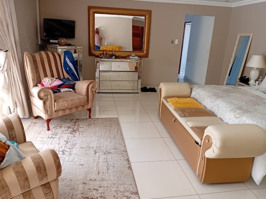 6 Bedroom Property for Sale in Bendor Limpopo