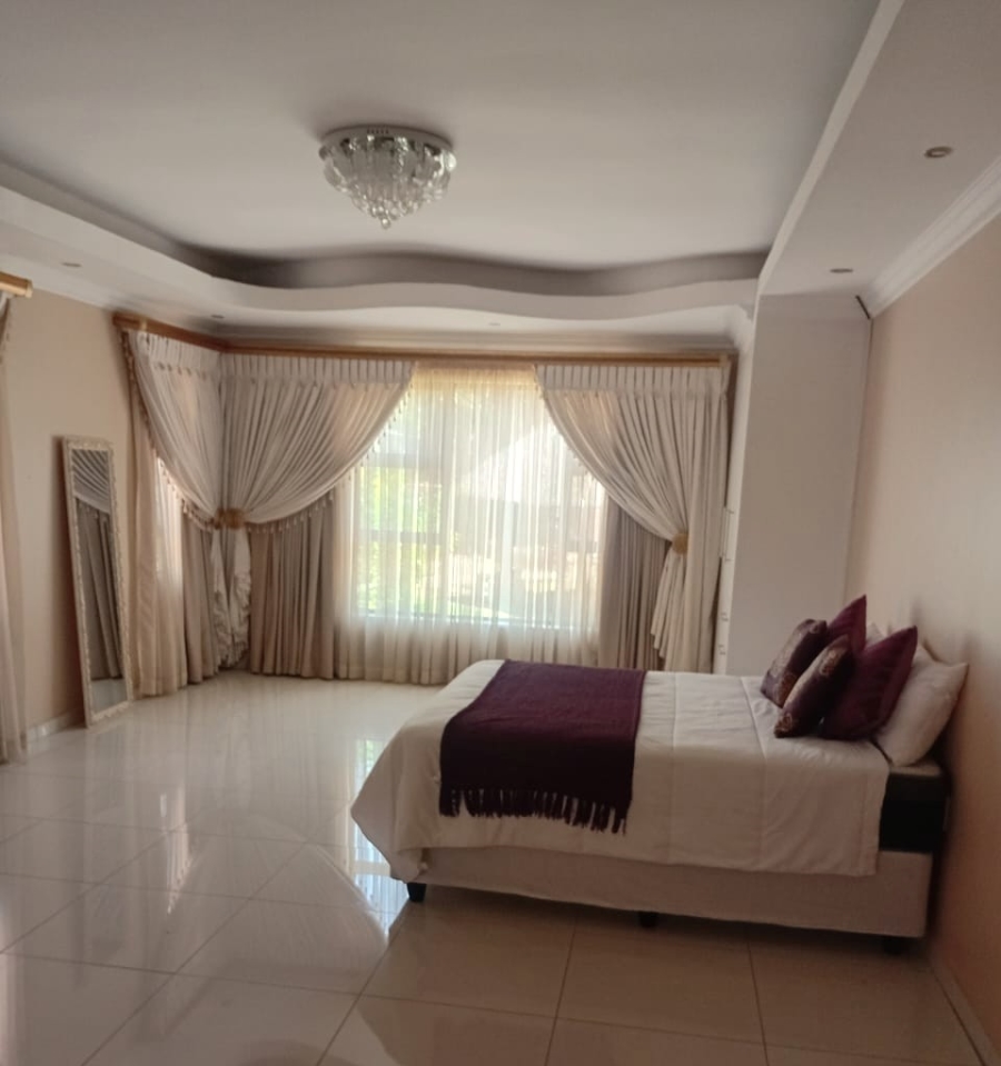 6 Bedroom Property for Sale in Bendor Limpopo