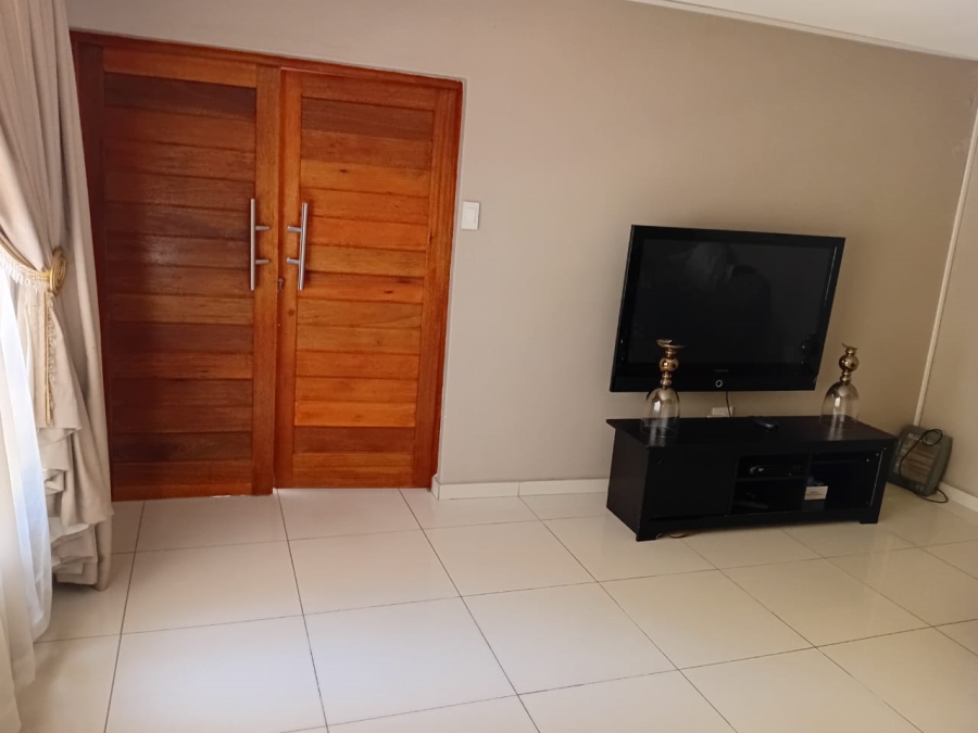 6 Bedroom Property for Sale in Bendor Limpopo