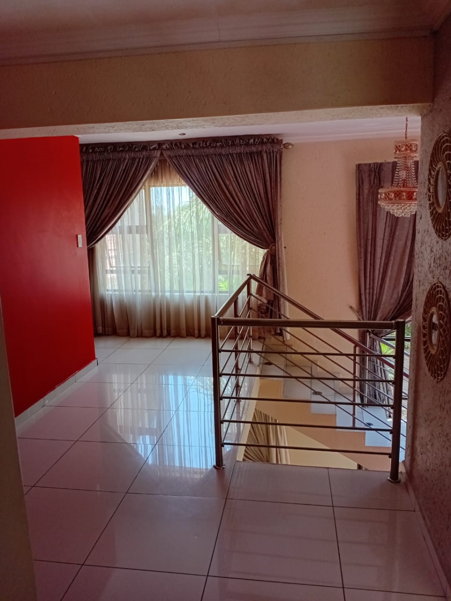 6 Bedroom Property for Sale in Bendor Limpopo