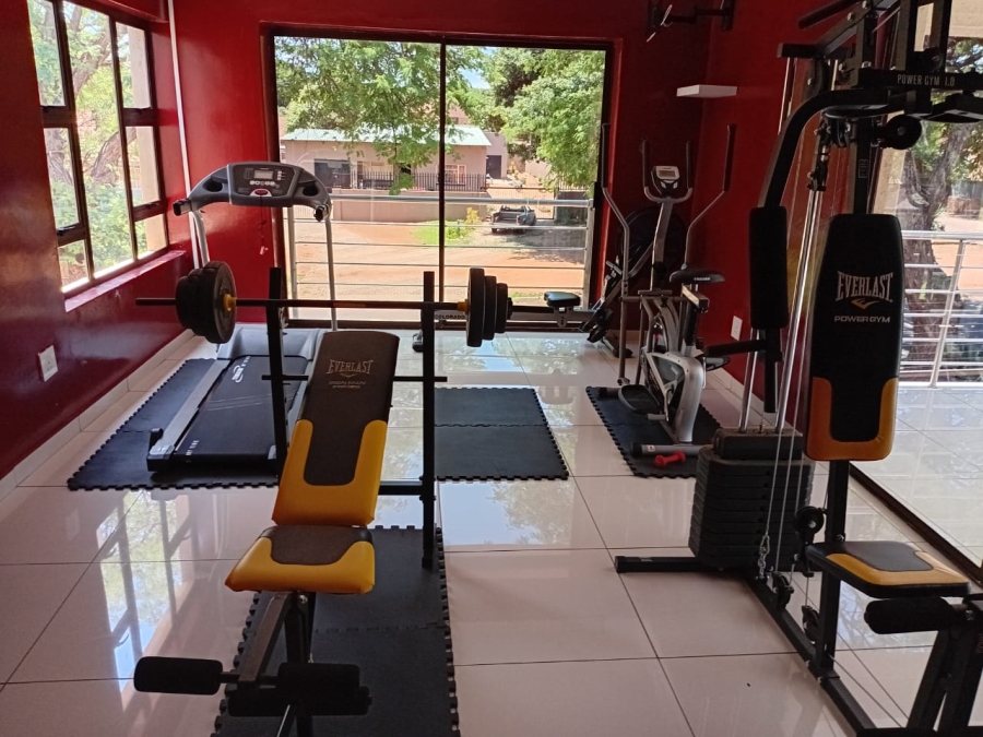 6 Bedroom Property for Sale in Bendor Limpopo