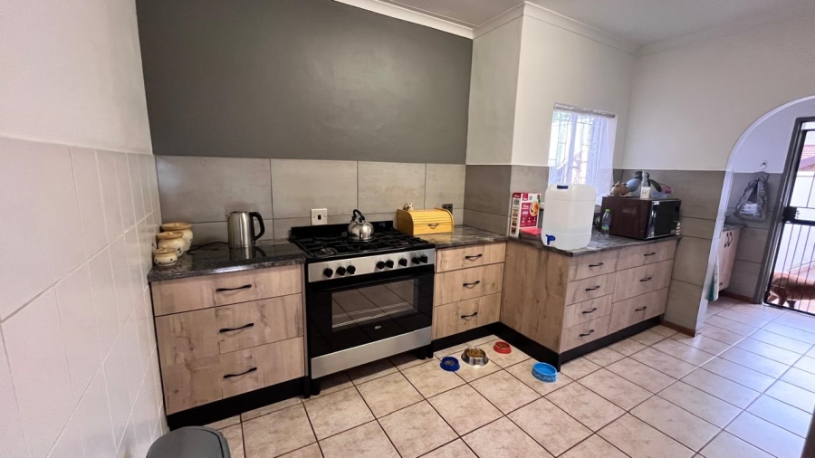 3 Bedroom Property for Sale in Fauna Park Limpopo
