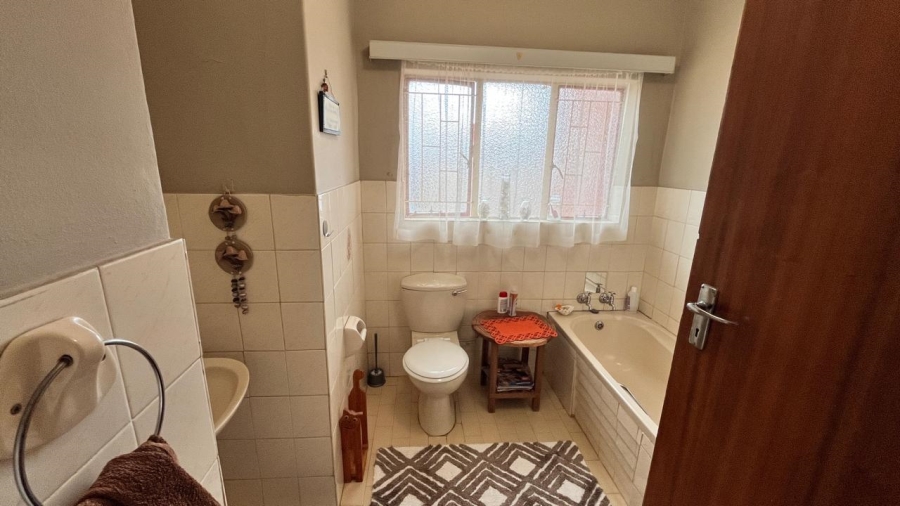 3 Bedroom Property for Sale in Fauna Park Limpopo