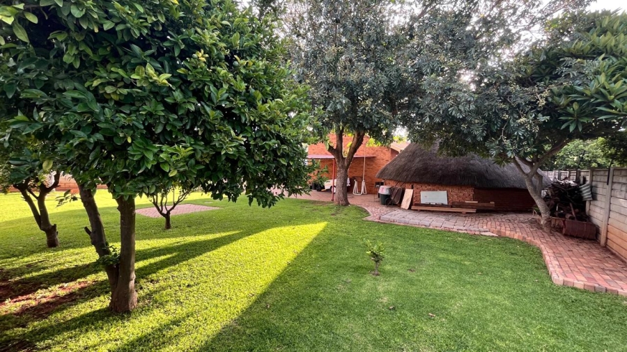 3 Bedroom Property for Sale in Fauna Park Limpopo